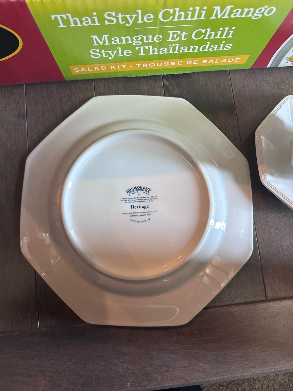 Johnson Bros Heritage White Dinner Plates, Bowls, Cups & Saucers for 10